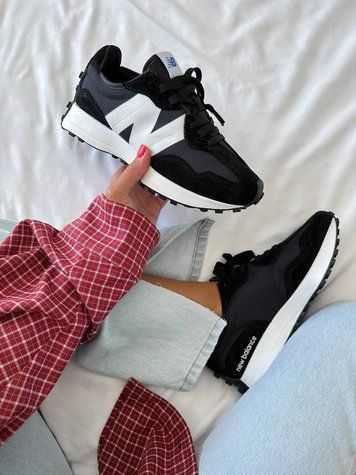 New Balance 327 Black White N327-06-36 фото