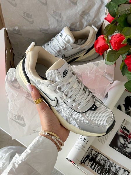 Nike V2K Runtekk White Beige Silver Runtekk-02-36 фото