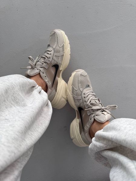 Nike V2K Runtekk Beige Black Runtekk-12-36 фото