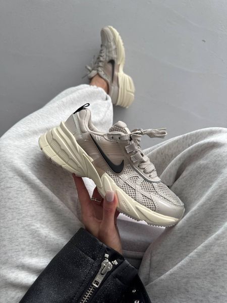 Nike V2K Runtekk Beige Black Runtekk-12-36 фото