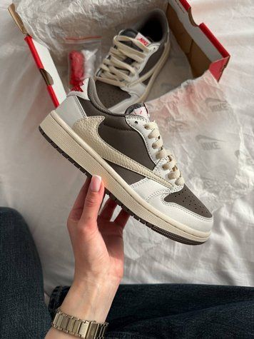 Nike Air Jordan 1 Low x Travis Scott Beige Grey Jordan-03-36 фото